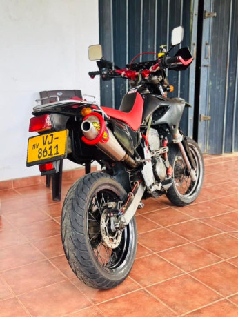 suzuki-sb-tracker-250-2009-big-3