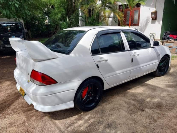 mitsubishi-lancer-cs1-1997-big-1