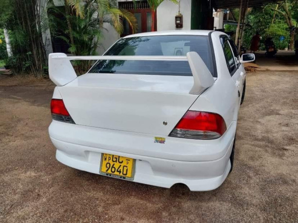 mitsubishi-lancer-cs1-1997-big-2