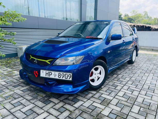 mitsubishi-lancer-cs1-2003-big-0