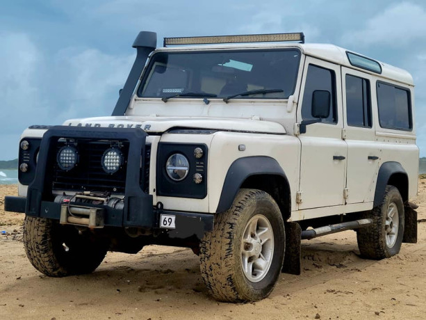 landrover-defender-110-1991-big-1
