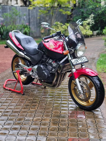 honda-hornet-ch130-2008-big-0