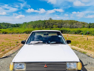 mitsubishi-lancer-box-1983