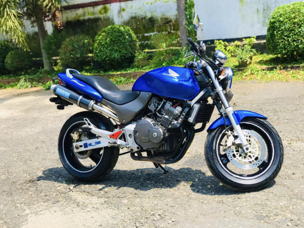 honda-hornet-250-ch115-big-3