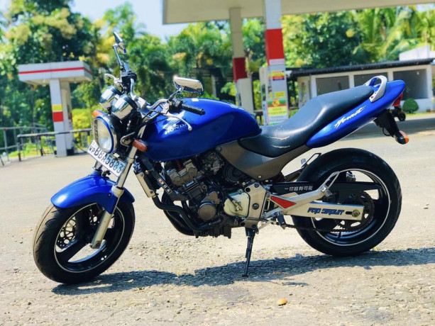 honda-hornet-250-ch115-big-4
