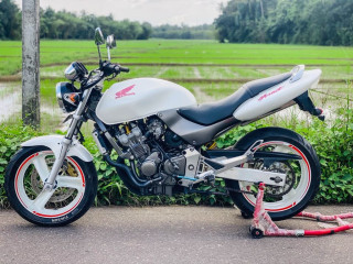 honda-hornet-250-ch130