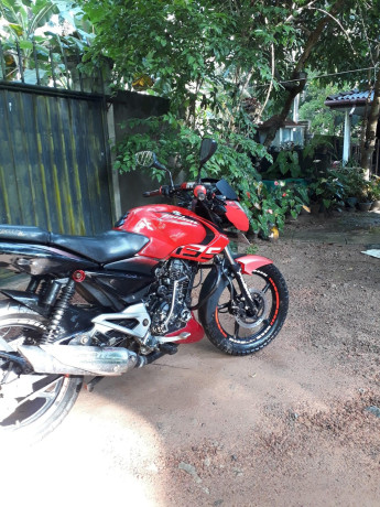 bajaj-pulsar-135-2013-big-3