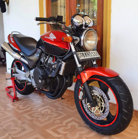 honda-hornet-250-ch115-big-1