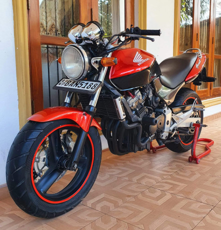 honda-hornet-250-ch115-big-0