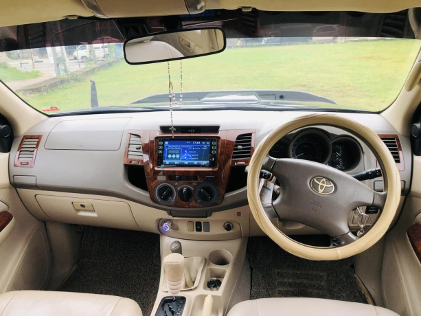 toyota-hilux-vigo-g-grade-2006-big-4