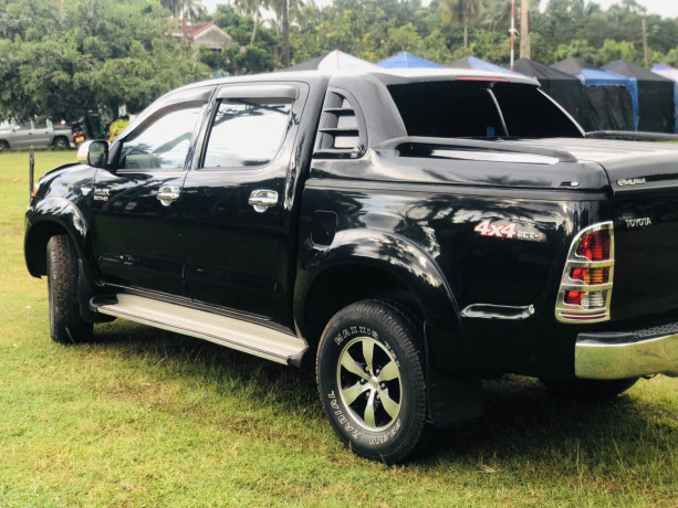 toyota-hilux-vigo-g-grade-2006-big-3