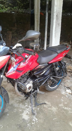 bajaj-pulsar-135-2014-big-1