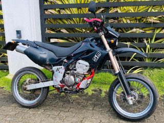 kawasaki-dtracker-250-2008