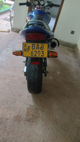honda-hornet-250-ch115-2013-big-4