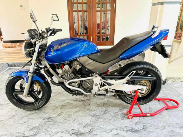 honda-hornet-250-ch125-2012-big-2