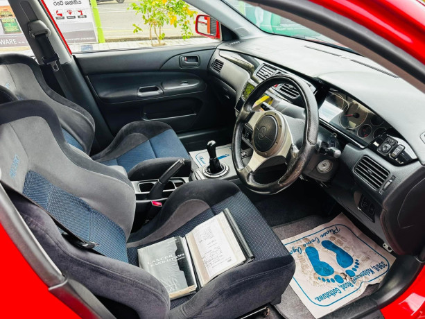 mitsubishi-evolution-7-2003-big-4
