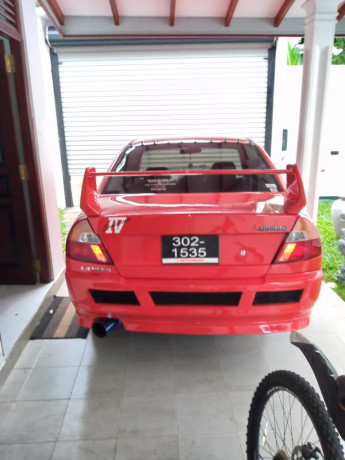 mitsubishi-lancer-ck2-2000-big-2