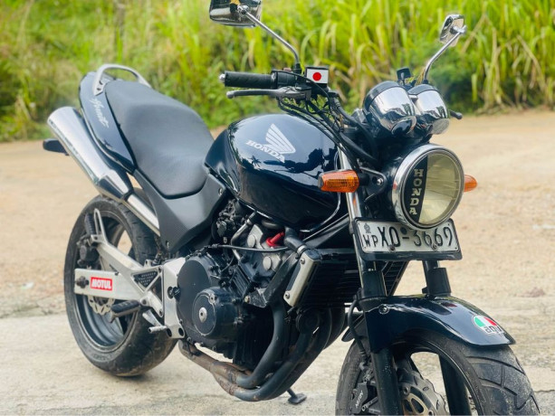 honda-hornet-250-ch150-big-0