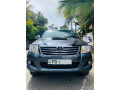toyota-hilux-2011-small-1