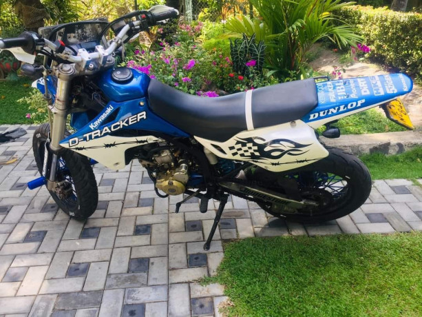 kawasaki-d-tracker-250-2009-big-1