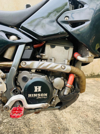 suzuki-drz-400-2012-big-3