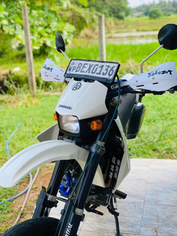 kawasaki-d-tracker-250-2013-big-1
