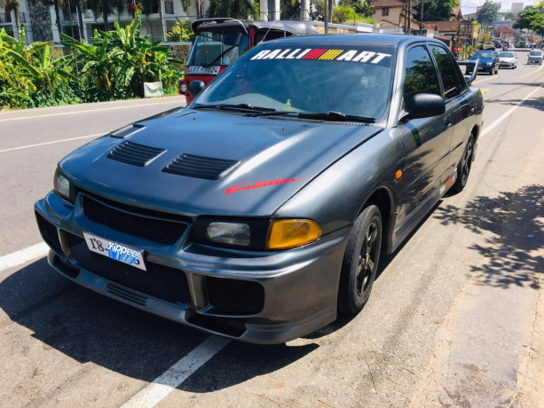 mitsubishi-lancer-cb1-1994-big-0