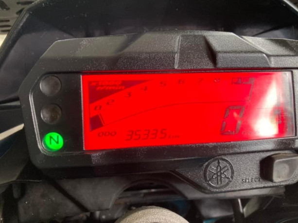 yamaha-fz-v2-2018-big-4