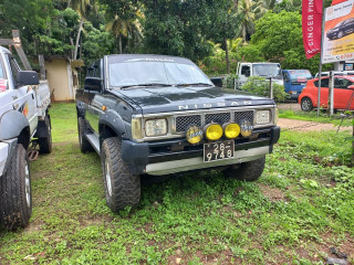 nissan-datsun-d21-4wd