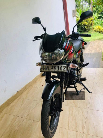 bajaj-discover-150-big-0