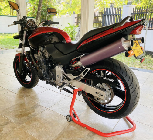 honda-hornet-250-ch150-big-1