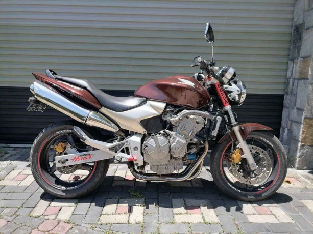 honda-hornet-600-big-0