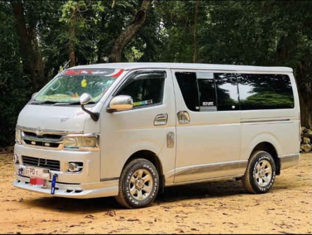 toyota-kdh200-original-super-gl-big-0