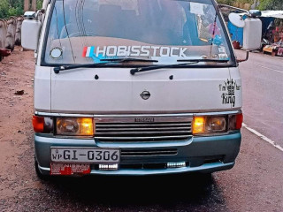 nissan-caravan-short-model