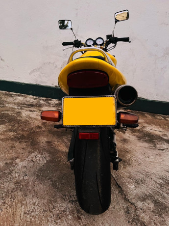 honda-hornet-250-ch115-2012-big-2