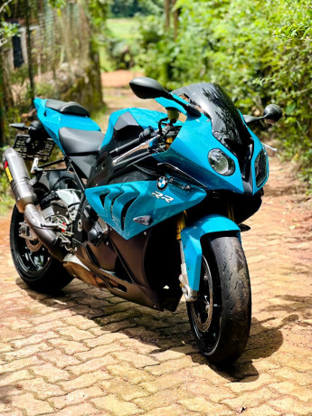 bmw-s1000rr-2012-big-1