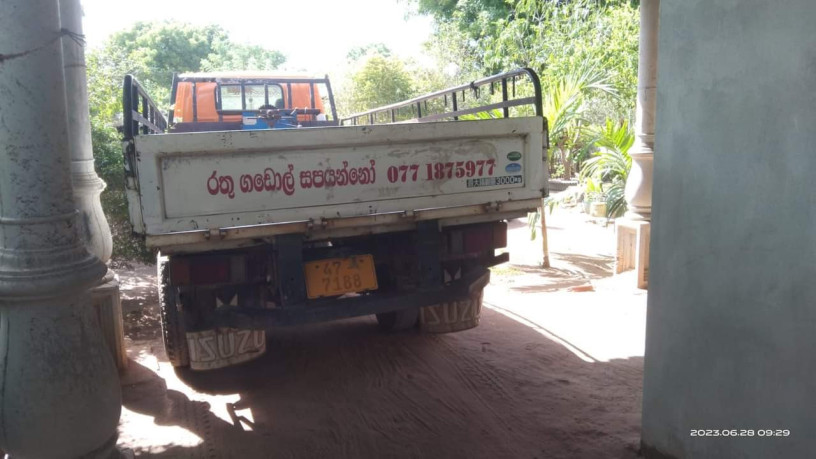 izusu-145-lorry-for-sale-big-1