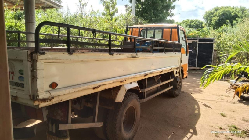 izusu-145-lorry-for-sale-big-2