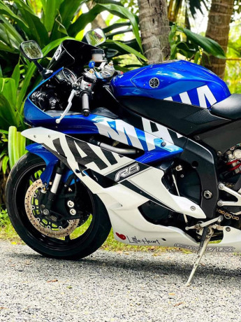 yamaha-r6-2007-big-3