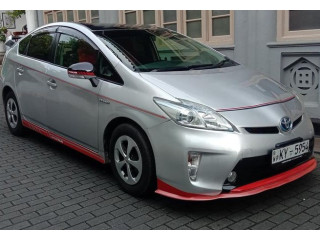 Toyota prius 2012