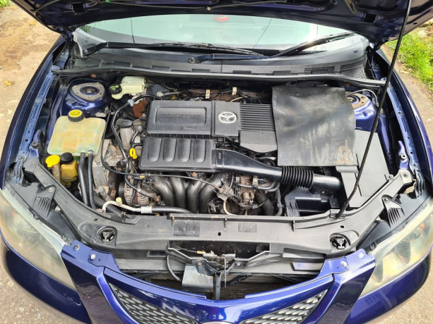mazda-axela-2003-big-4