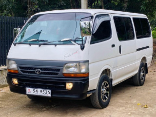 toyota-hiace-lh113-1990