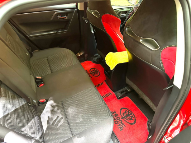 zeonic-toyota-auris-mobile-suit-gundam-edition-2019-big-4