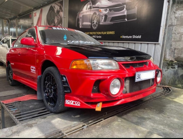 mitsubishi-evo-4-big-1