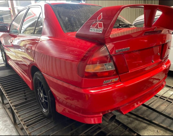 mitsubishi-evo-4-big-3