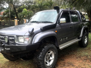 toyota-hilux-ln166-1997