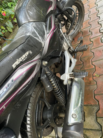 bajaj-discovery-125-2014-big-3