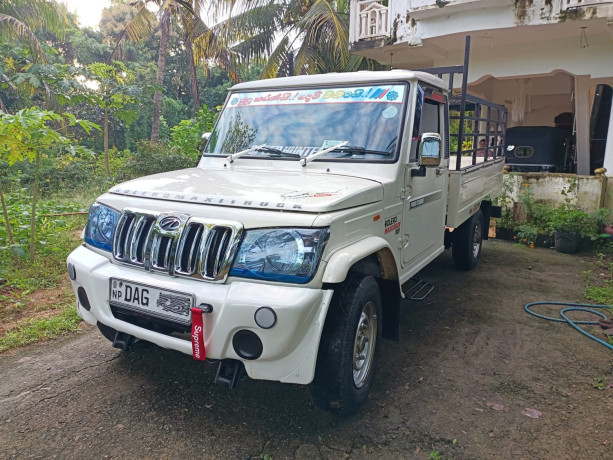 mahindra-bolero-2018-big-1