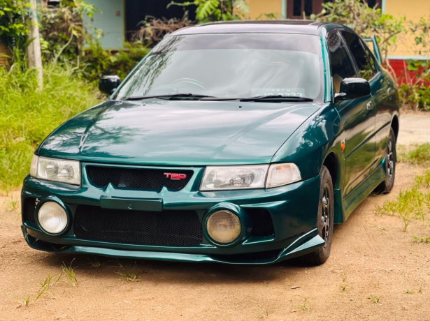 mitsubishi-lancer-ck1-big-0