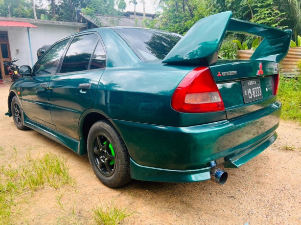 mitsubishi-lancer-ck1-big-2